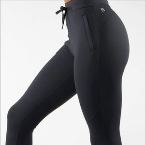 ✨BuffBunny Jasmine Jogger✨